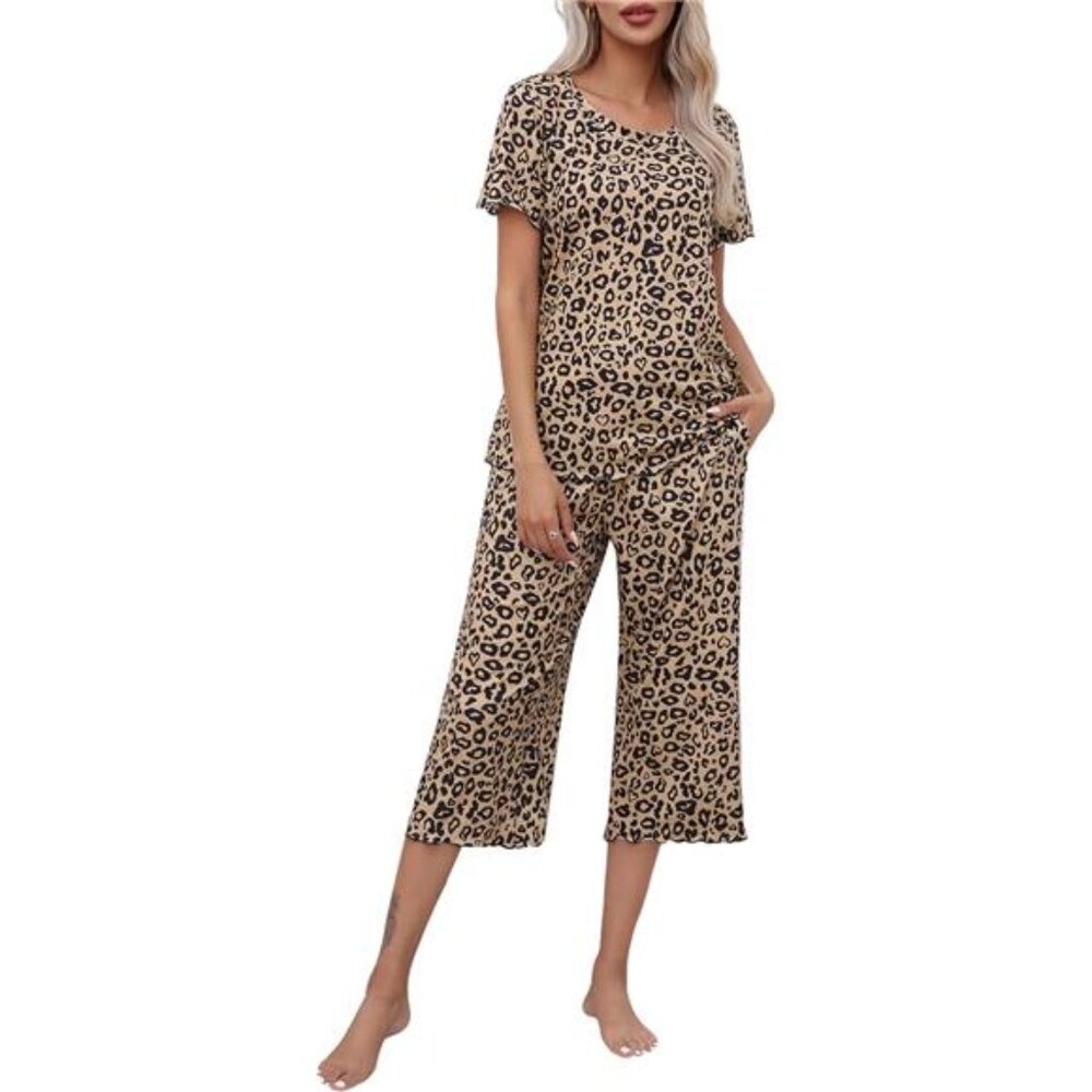 Women's Soft Pajama Set Short Sleeve Top Capri Pants Lounge Sleepwear